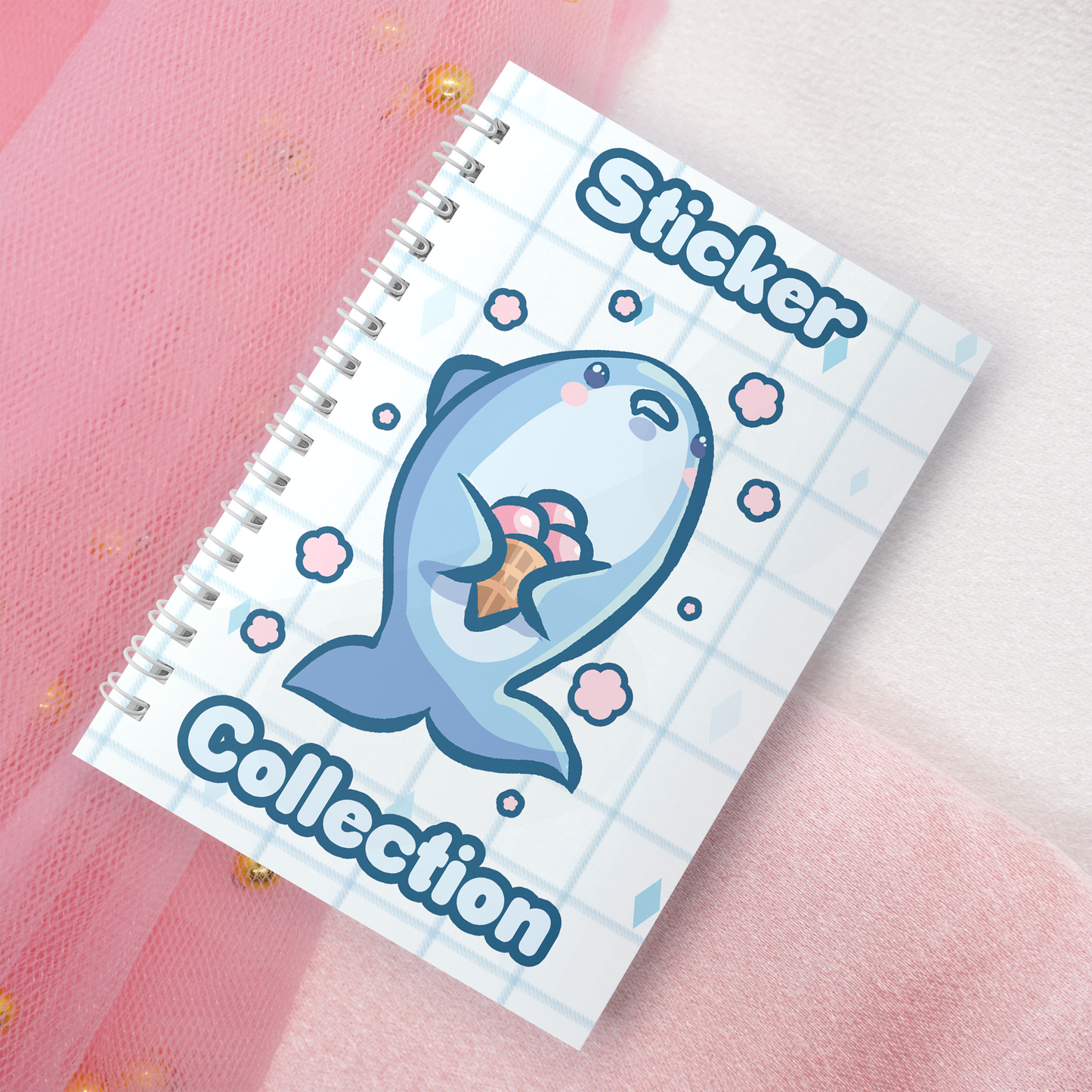 Wiederverwendbares Stickerbuch inkl. 2 zufällige Sticker | A5 | 32 Seiten | Reuseable Stickerbook | Kawaii Hai mit Eis Motiv