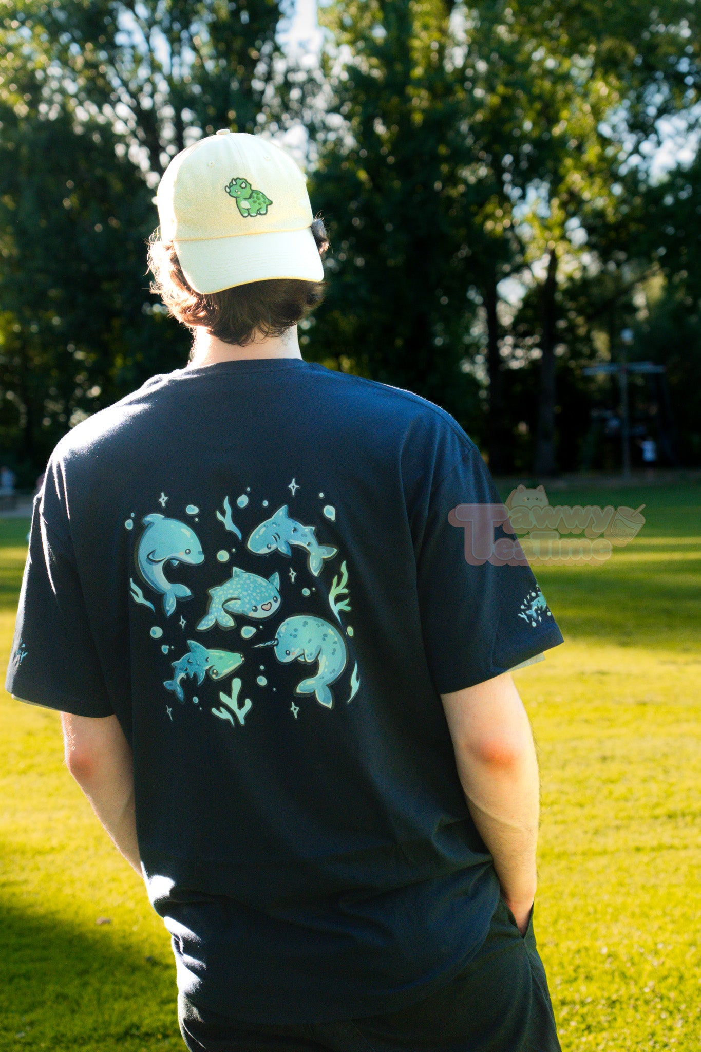 [PRE-ORDER] Kawaii Blue Buddies T-Shirt mit Front-, Back- und Sideprint