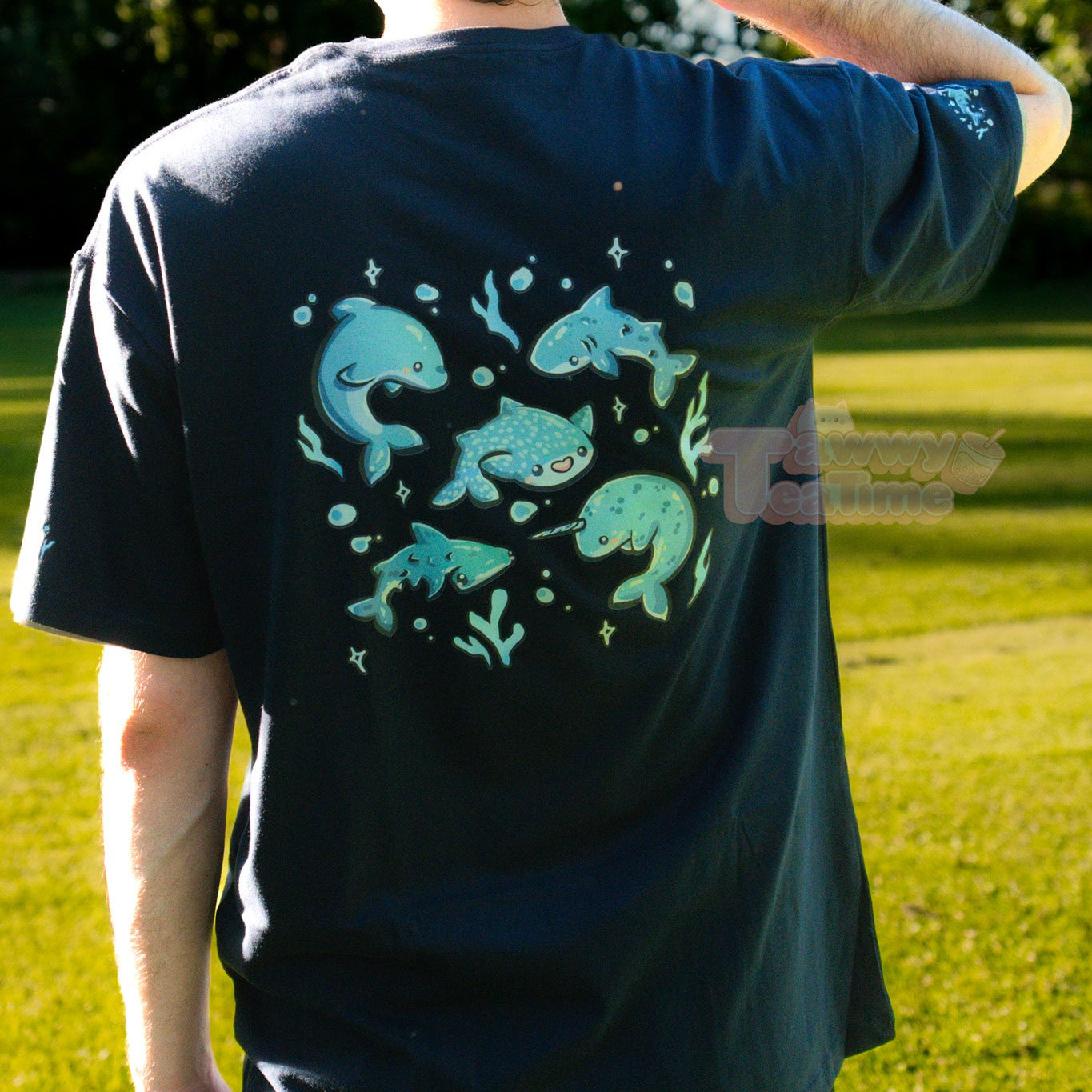 [PRE-ORDER] Kawaii Blue Buddies T-Shirt mit Front-, Back- und Sideprint