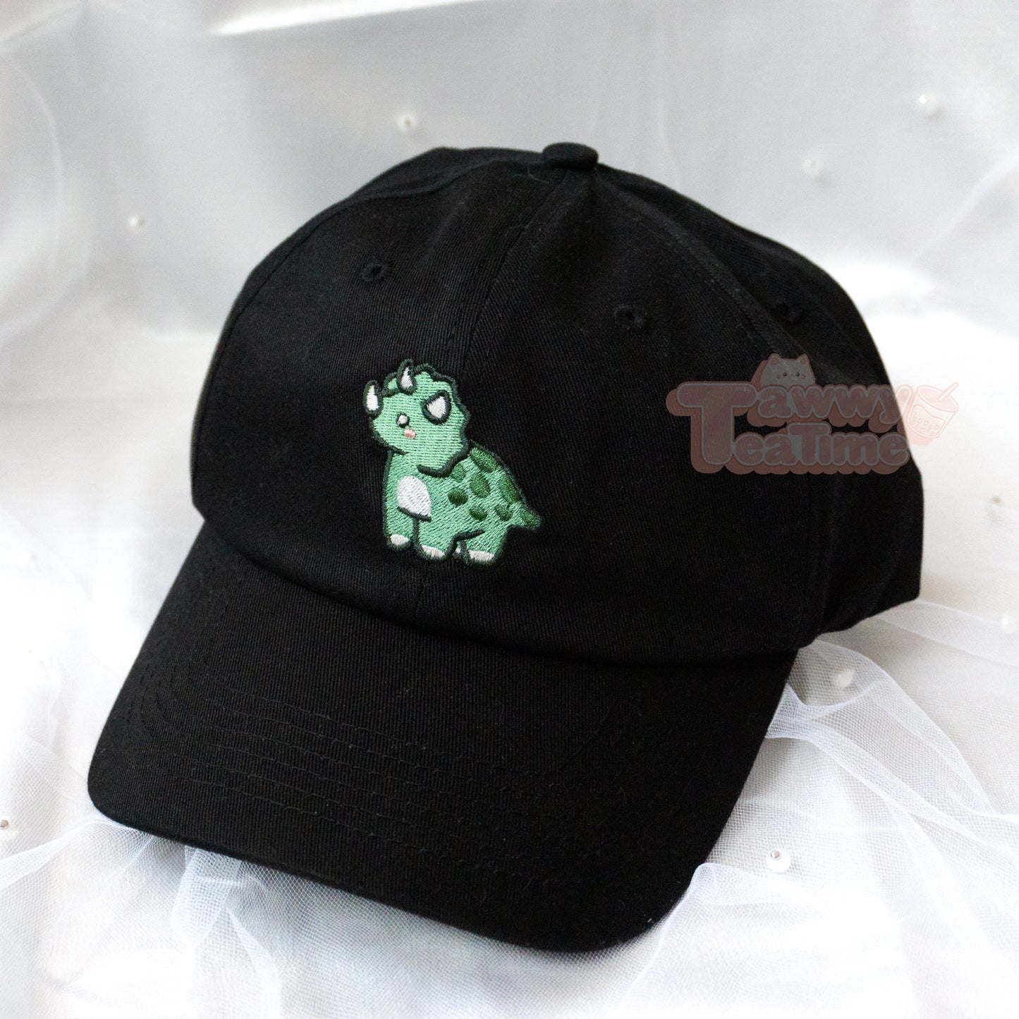Kawaii Triceratops Schwarze oder Beige Dino Dad Cap