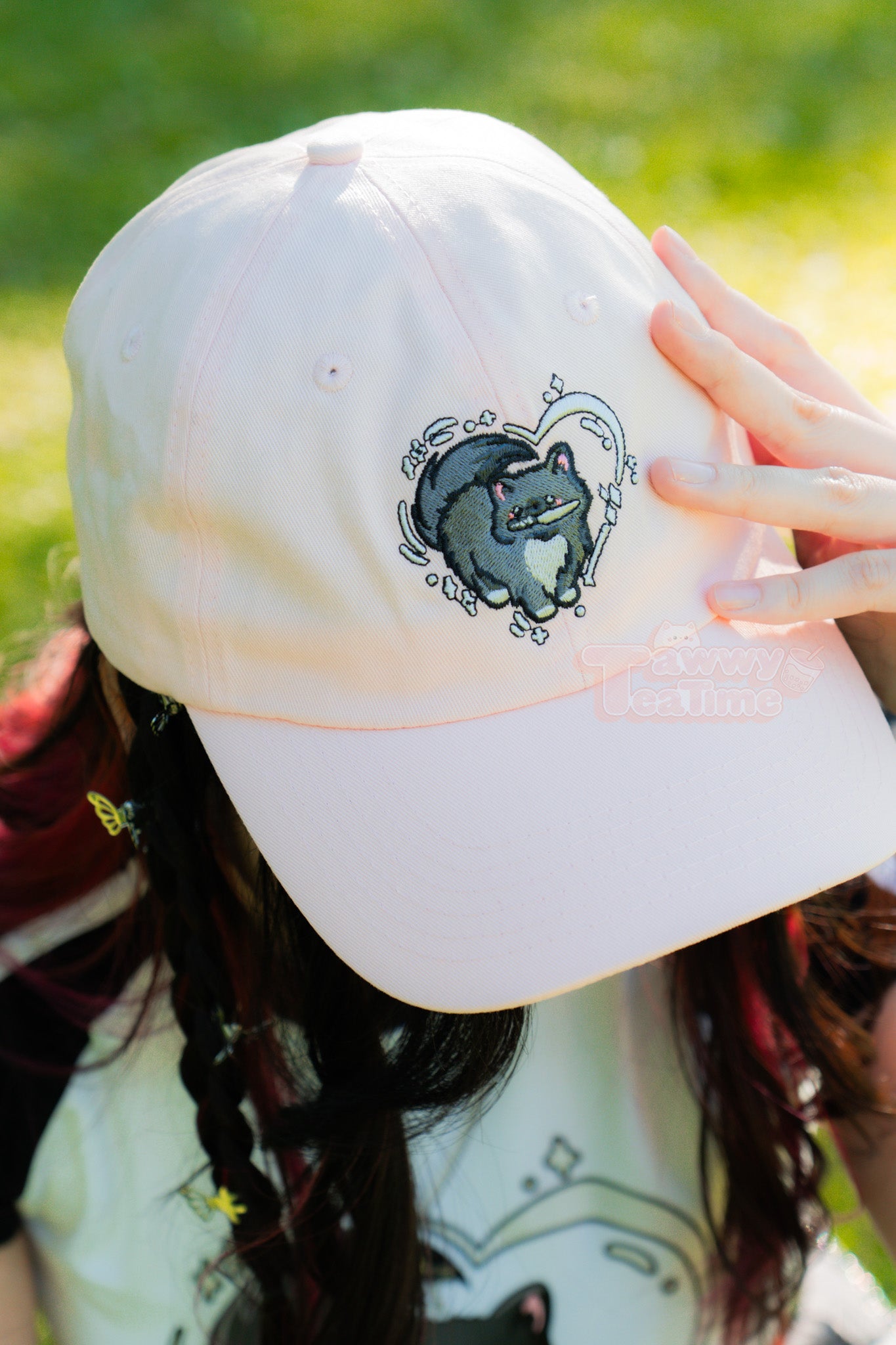 Kawaii Katze mit Messer & Herz Dad Cap