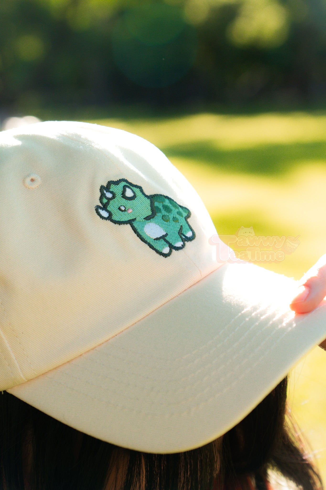 Kawaii Triceratops Schwarze oder Beige Dino Dad Cap