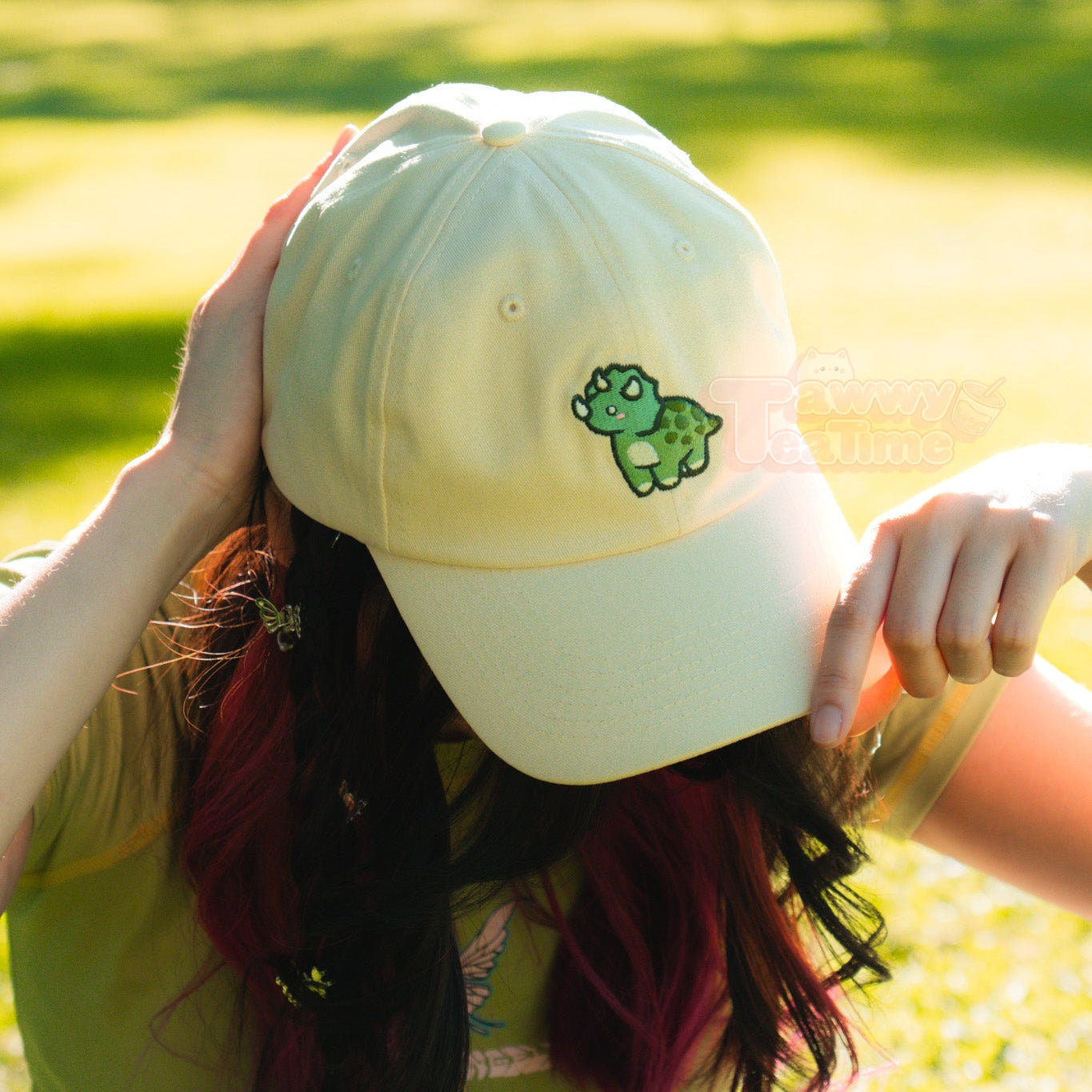 Kawaii Triceratops Schwarze oder Beige Dino Dad Cap