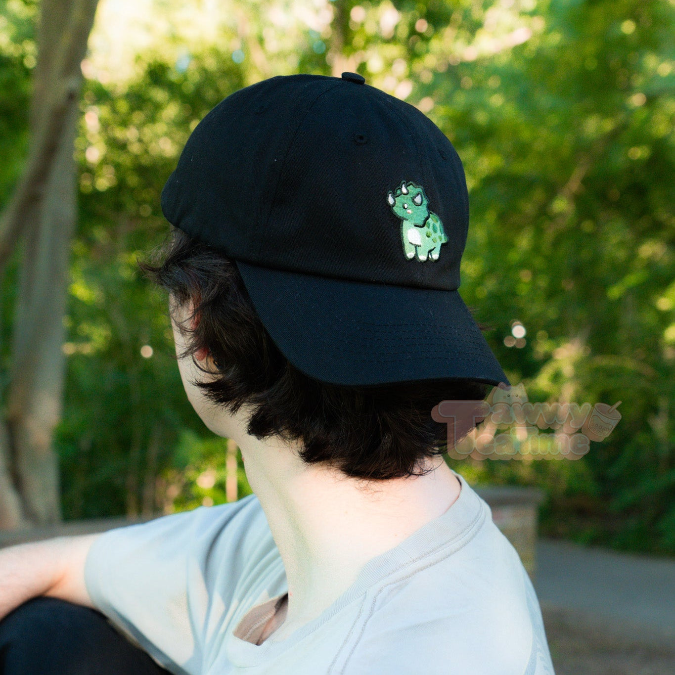 Kawaii Triceratops Schwarze oder Beige Dino Dad Cap