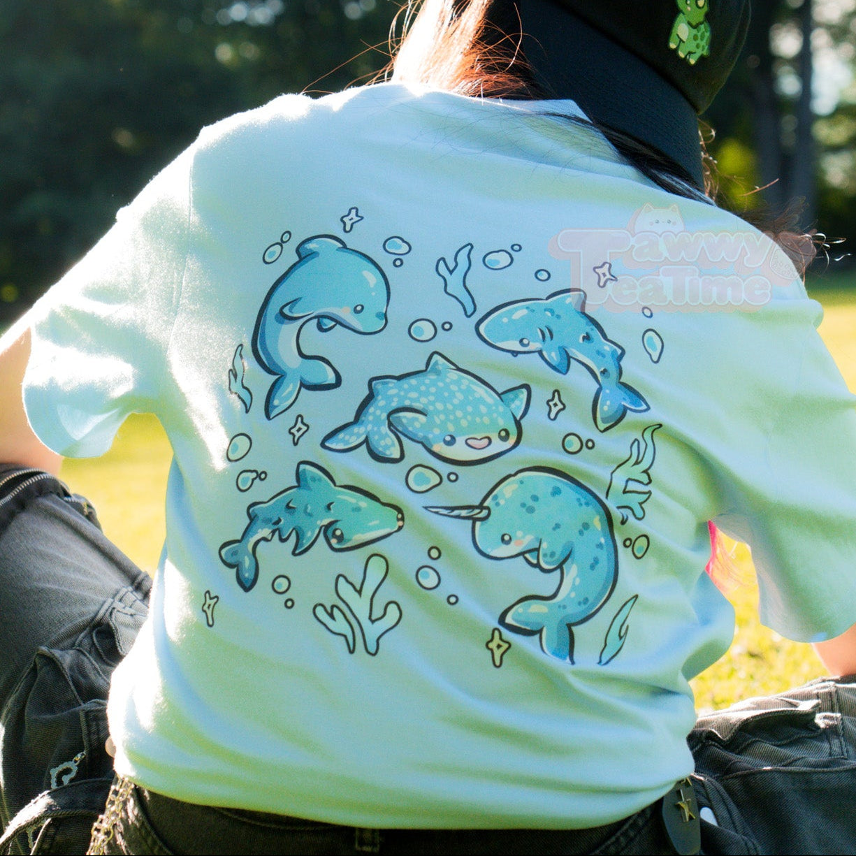 [PRE-ORDER] Kawaii Blue Buddies T-Shirt mit Front-, Back- und Sideprint