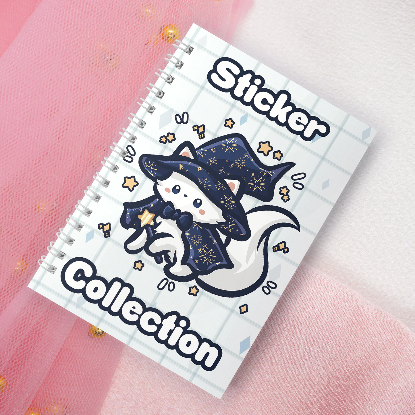 Wiederverwendbares Stickerbuch inkl. 2 zufällige Sticker | A5 | 32 Seiten | Reuseable Stickerbook | Kawaii Spooky Magie Hexen Katzen Neko Motiv | Magier | Mage Witch Cat | Halloween