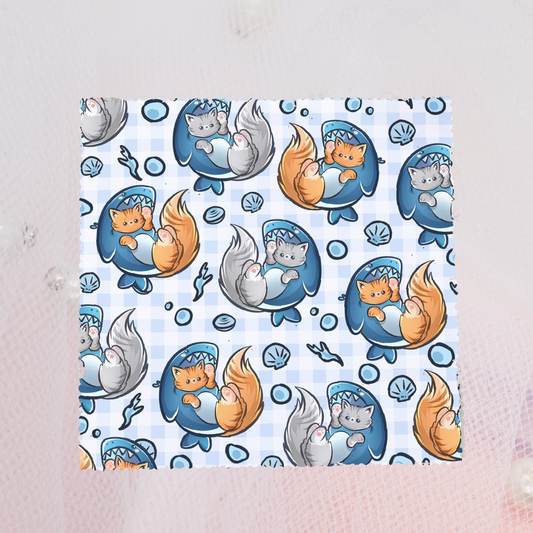 Kawaii Microfaser Brillenputztuch Cats in Shark Costumes